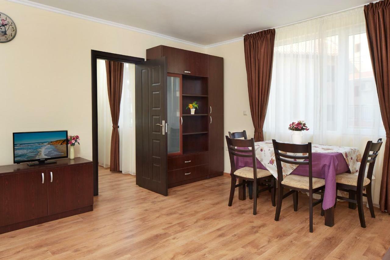 Feniks Apartments Nesebar Exterior photo