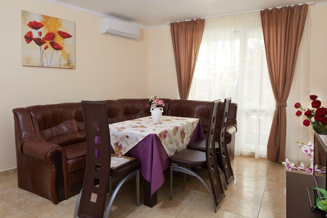 Feniks Apartments Nesebar Exterior photo
