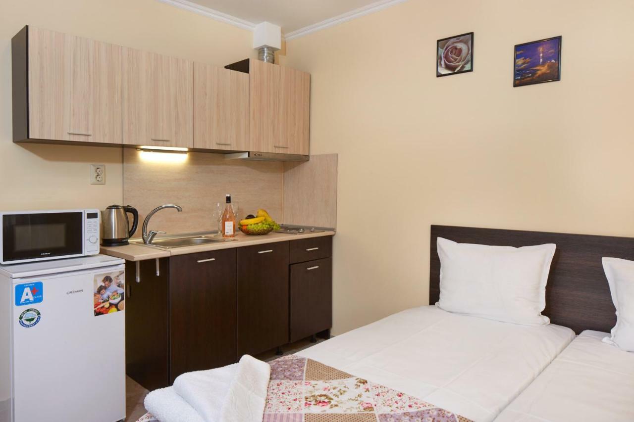 Feniks Apartments Nesebar Exterior photo