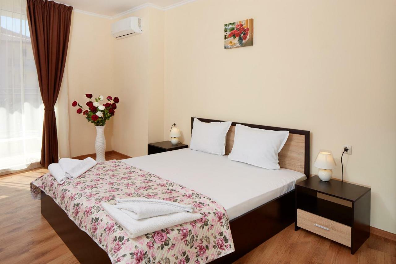Feniks Apartments Nesebar Exterior photo