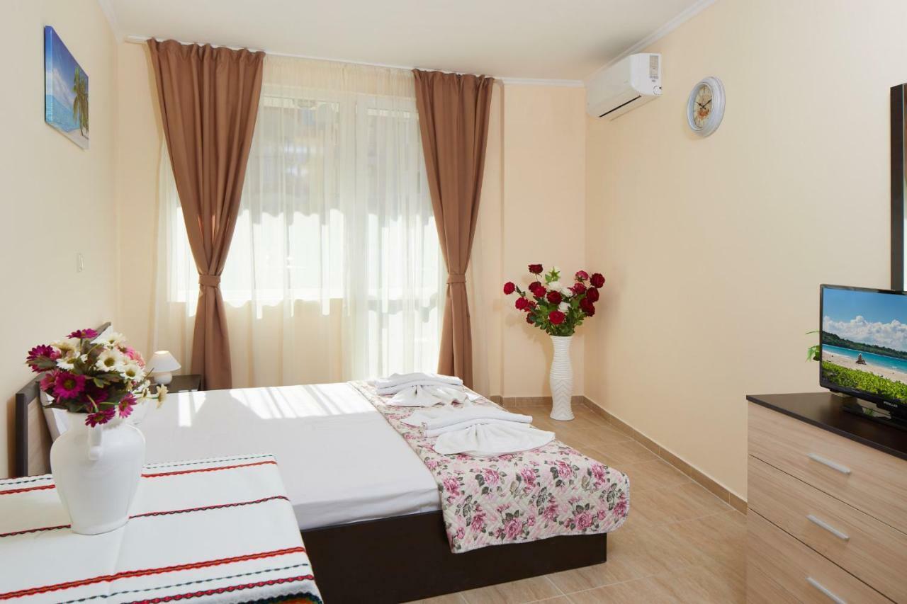 Feniks Apartments Nesebar Exterior photo